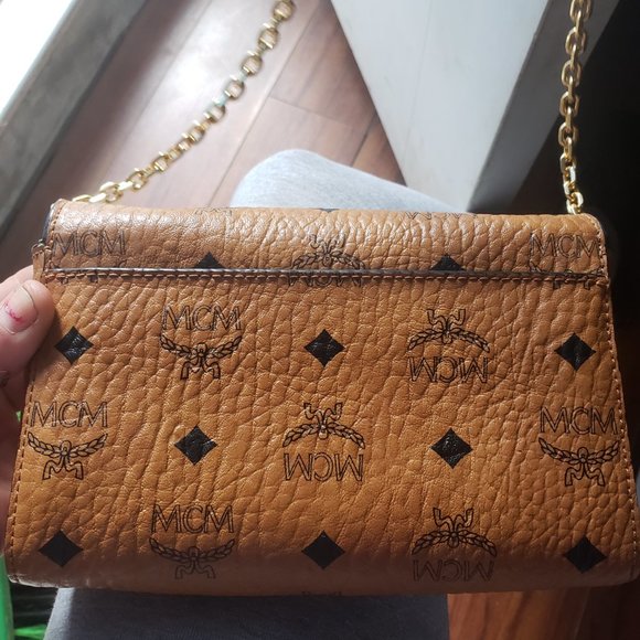 Authentic MCM crossbody bag - Picture 2 of 4